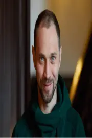 Артем Мануйлов