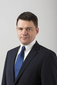 Едвінс Шноре