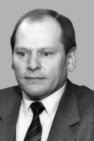 Микола Жулинський