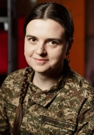 Олена Апчел