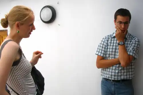 Пам'ятник, який сподобається всім (2011)