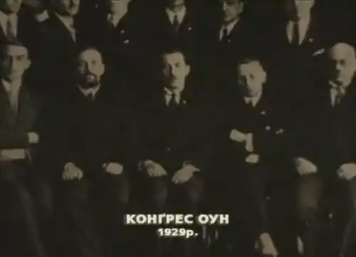 Між Гітлером і Сталіним постер