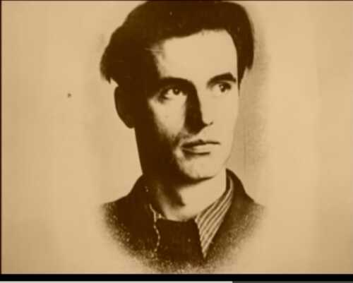 З Матір'ю на самоті постер